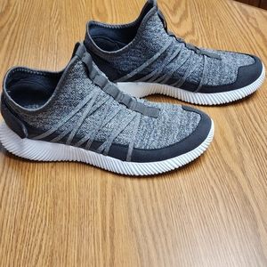 Forever Sneakers Sparkly Sliver And Black Womens Sz 10